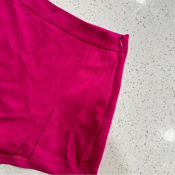 Lulus Adoring Style Fuchsia High-Waisted Skort sz XS - Picture 3 of 10